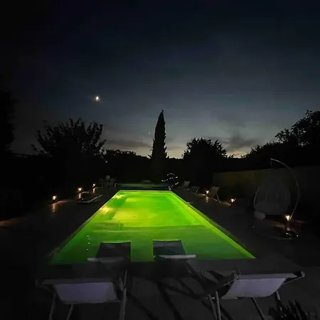Dans Son Ecrin De Verdure, Piscine Privee, Totalement Privee *