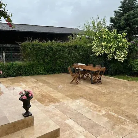 Dans Son Ecrin De Verdure, Piscine Privee, Totalement Privee Holiday home